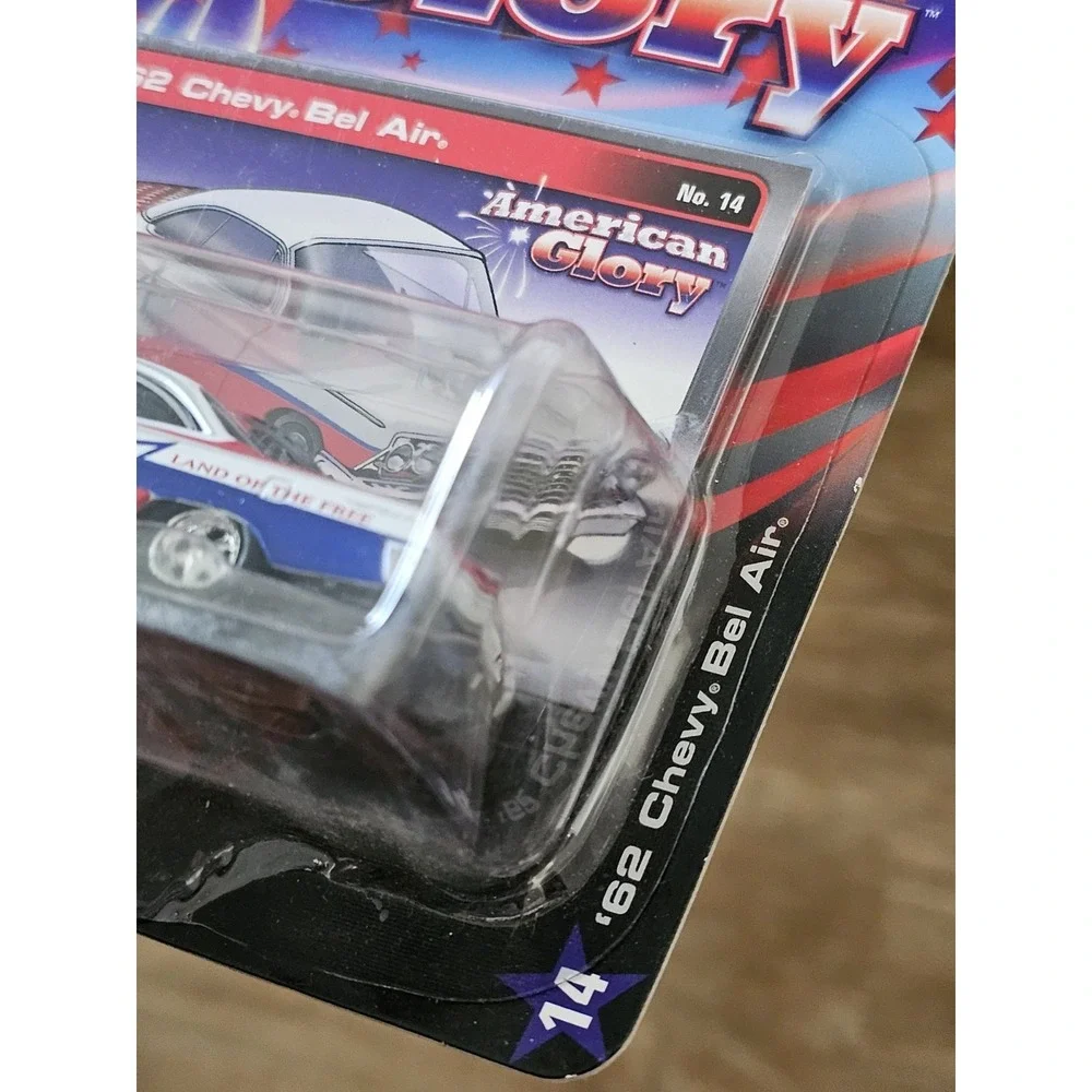 Johnny Lightning Street Freaks American Glory '62 Chevy Bel Air #14 1:64 Diecast